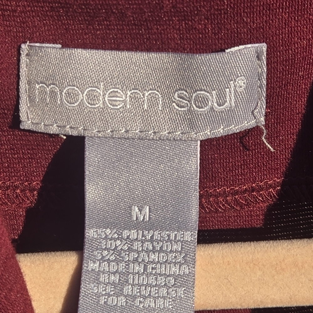 Modern Soul purple open front Cardigan size medium burgundy purple color - Picture 3 of 6